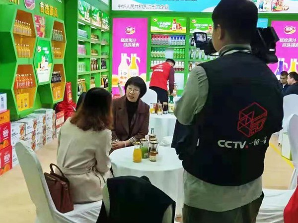牢記初心匠心閃耀—長(zhǎng)沙糖酒會(huì)火熱進(jìn)行，頂真食品接受央視專(zhuān)訪！